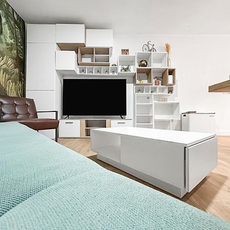 Apartmán Balcon, Parking, Piscine Et Clim' A 2 Pas Du Port Santa Lucia Saint-Raphaël Exteriér fotografie