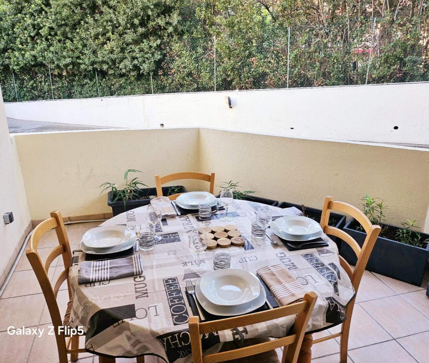 Apartmán Balcon, Parking, Piscine Et Clim' A 2 Pas Du Port Santa Lucia Saint-Raphaël Exteriér fotografie