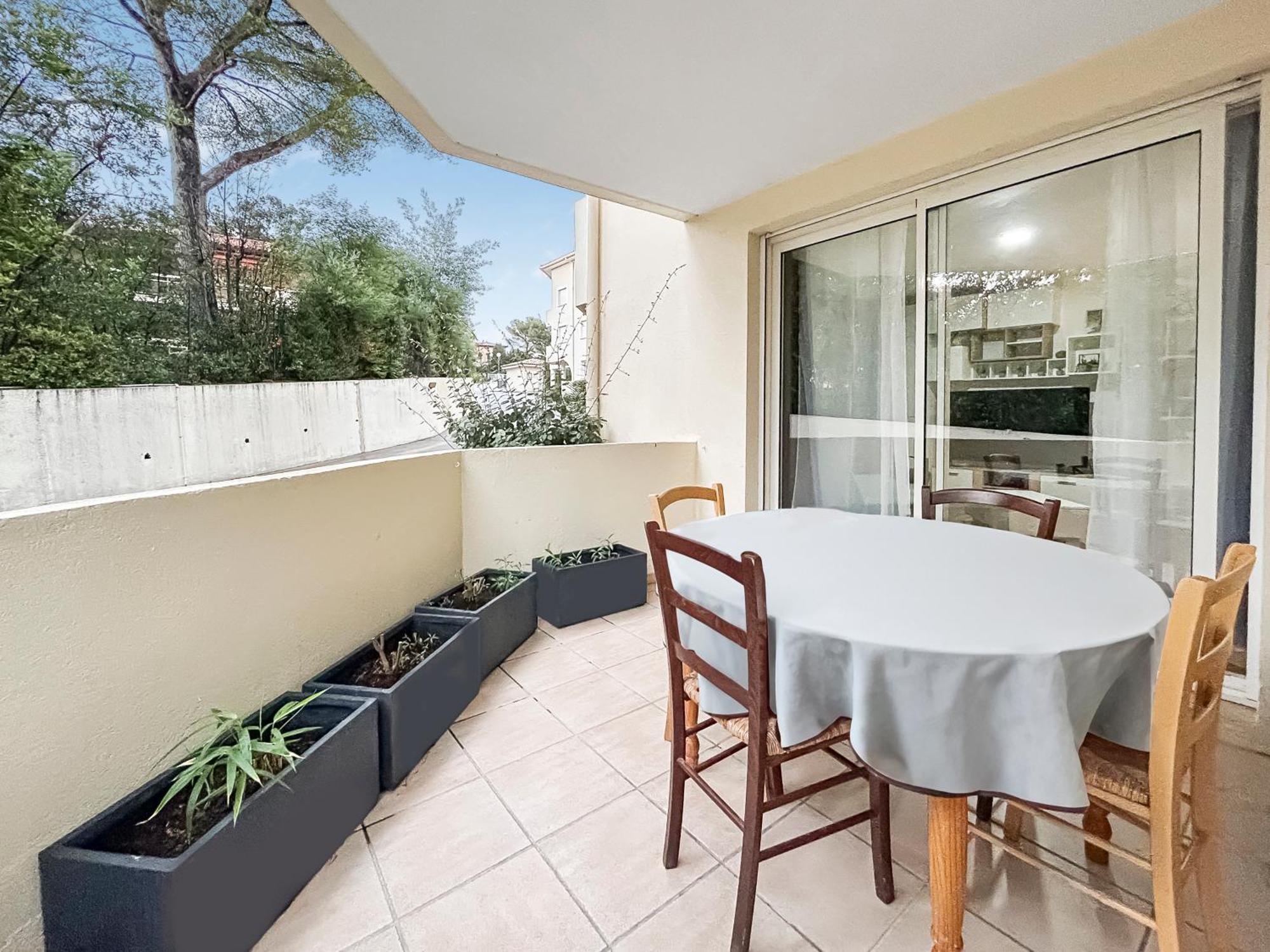 Apartmán Balcon, Parking, Piscine Et Clim' A 2 Pas Du Port Santa Lucia Saint-Raphaël Exteriér fotografie